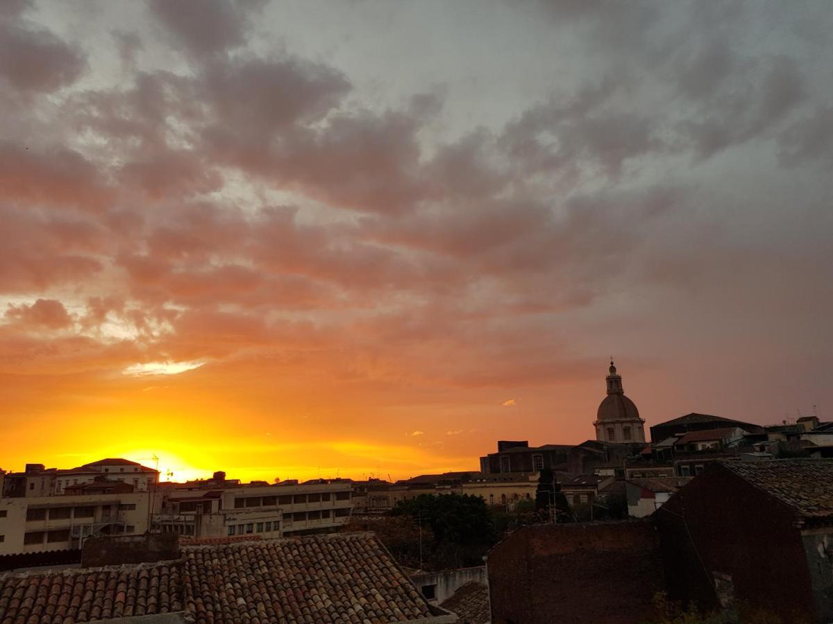 Апартаменты La Terrazza Di Leda Катания Экстерьер фото